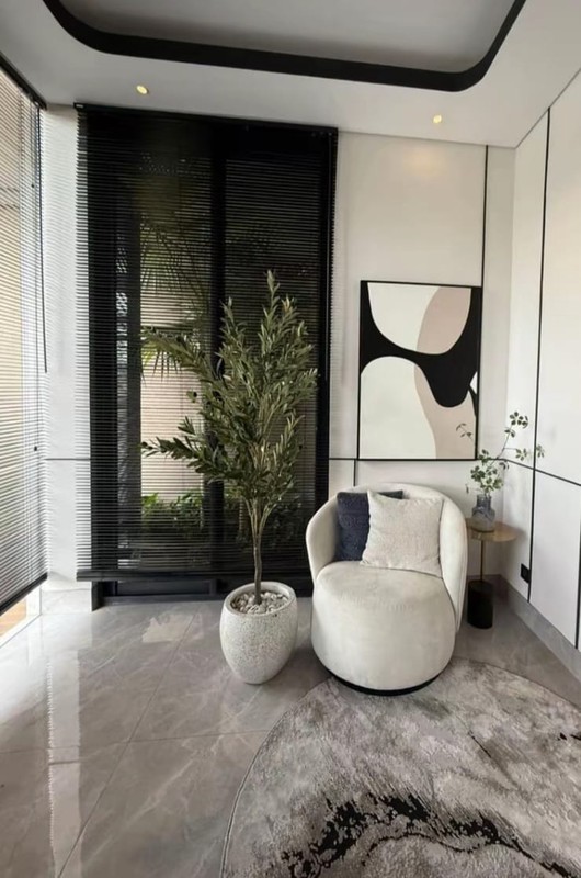 Dijual Rumah Baru Graha Family - Graha Famili Full Furnished Plus Unit Private Lift - Siap Huni Ready - Dekat Pakuwon Mall, Sma Petra 1, Citraland, Dian Istana, Bukit Darmo Golf, National Hospital