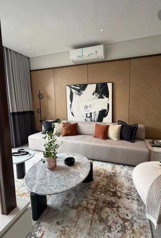 Dijual Rumah Baru Graha Family - Graha Famili Full Furnished Plus Unit Private Lift - Siap Huni Ready - Dekat Pakuwon Mall, Sma Petra 1, Citraland, Dian Istana, Bukit Darmo Golf, National Hospital