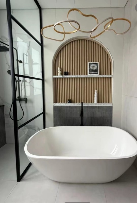 Dijual Rumah Baru Graha Family - Graha Famili Full Furnished Plus Unit Private Lift - Siap Huni Ready - Dekat Pakuwon Mall, Sma Petra 1, Citraland, Dian Istana, Bukit Darmo Golf, National Hospital