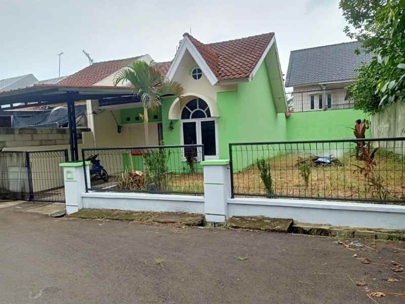 Rumah Siap Huni dengan Hunian Nyaman dan Asri di Ciputat