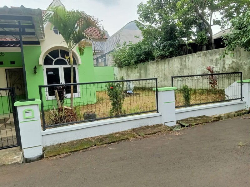 Rumah Siap Huni dengan Hunian Nyaman dan Asri di Ciputat