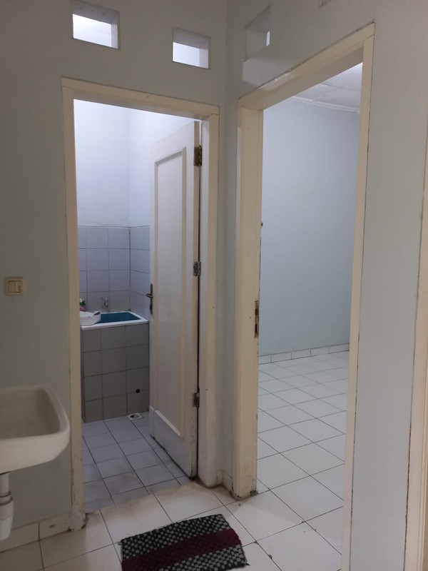 Rumah Siap Huni dengan Hunian Nyaman dan Asri di Ciputat