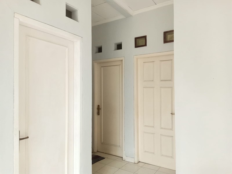 Rumah Siap Huni dengan Hunian Nyaman dan Asri di Ciputat