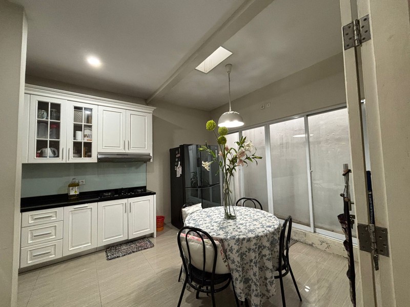 Super Murah - Rumah Cantik 2 Lantai di Citra Gran Cibubur 