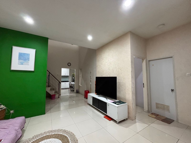 Super Murah - Rumah Cantik 2 Lantai di Citra Gran Cibubur 