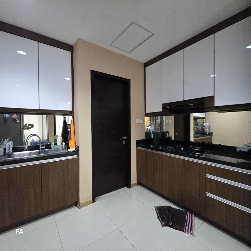 Luxury Living: 3 Bedroom Loft di Apartemen Gandaria Height, sekompleks Mall Gandaria City, 15 menit ke Senayan