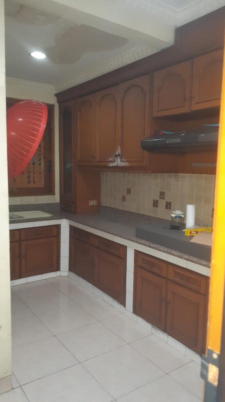 Dijual Rumah Siap Huni 2 Lantai di Janur Elok Residence Kelapa Gading - Luas 187 m&#xb2;, Lokasi Premium