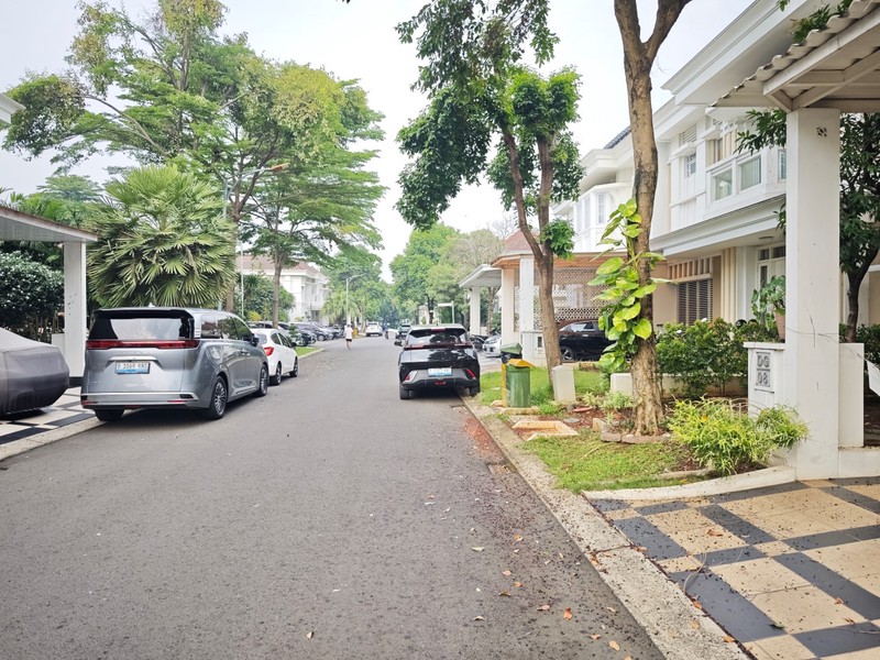 Dijual Rumah Summarecon Bekasi, Full furnish siap huni, sudah renovasi