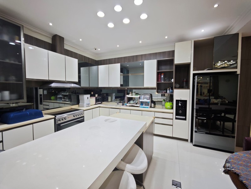 Dijual Rumah Summarecon Bekasi, Full furnish siap huni, sudah renovasi