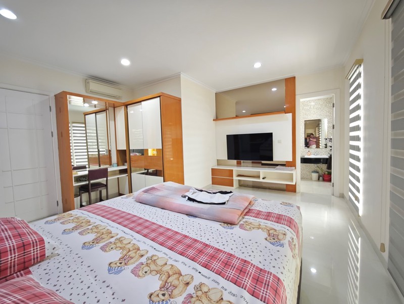 Dijual Rumah Summarecon Bekasi, Full furnish siap huni, sudah renovasi