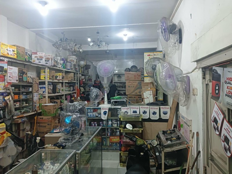 Di Jual Ruko 1,5 Lantai di Raya Rungkut Tengah