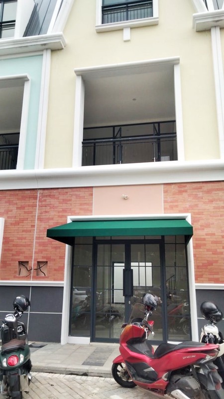 Ruko baru Citra Grand Bintaro, lokasi dijalan utama dekat dg akses toll BSD, st kereta api Juramangu, dan Mall BXC...