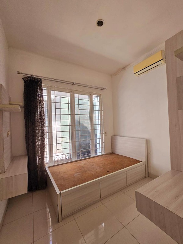 Rumah 2 Lantai Siap Huni Lokasi Premium dengan Hunian Nyaman dan Asri SHM @Bintaro Sektor 9