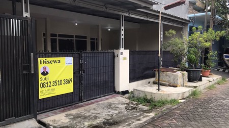 Di Sewakan Rumah Kutisari Indah Selatan, Siap huni