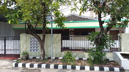 Rumah Strategis 5+1 Kamar di Rungkut Menanggal Harapan - Siap Huni & Dekat Toll