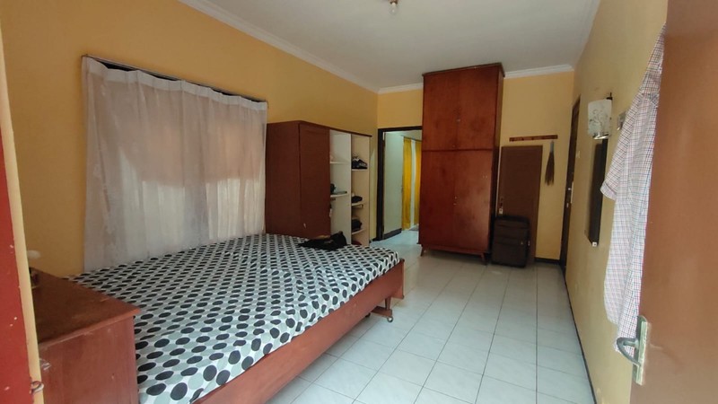 Best Deal! Rumah 5+1 Kamar di Kawasan Strategis Rungkut Menanggal Harapan