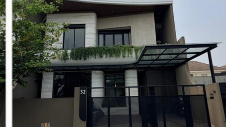 Dijual Rumah Baru Graha Family - Graha Famili Full Furnished Plus Unit Private Lift - Special Lebar 12 -meter -siap Huni Ready - Dekat Pakuwon Mall, Sma Petra 1, Citraland, Dian Istana, Bukit Darmo Go