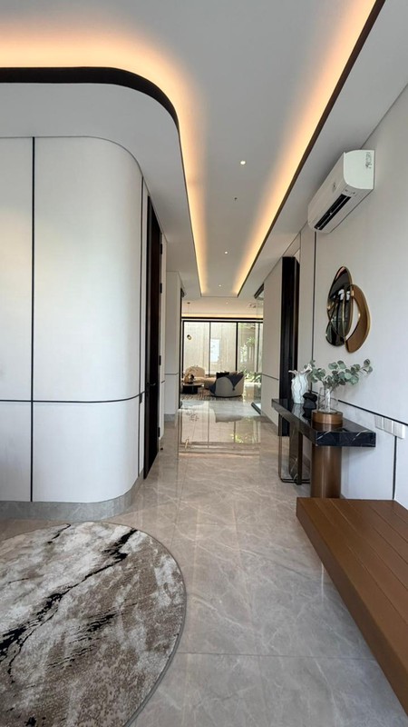 Dijual Rumah Baru Graha Family - Graha Famili Full Furnished Plus Unit Private Lift - Special Lebar 12 -meter -siap Huni Ready - Dekat Pakuwon Mall, Sma Petra 1, Citraland, Dian Istana, Bukit Darmo Go
