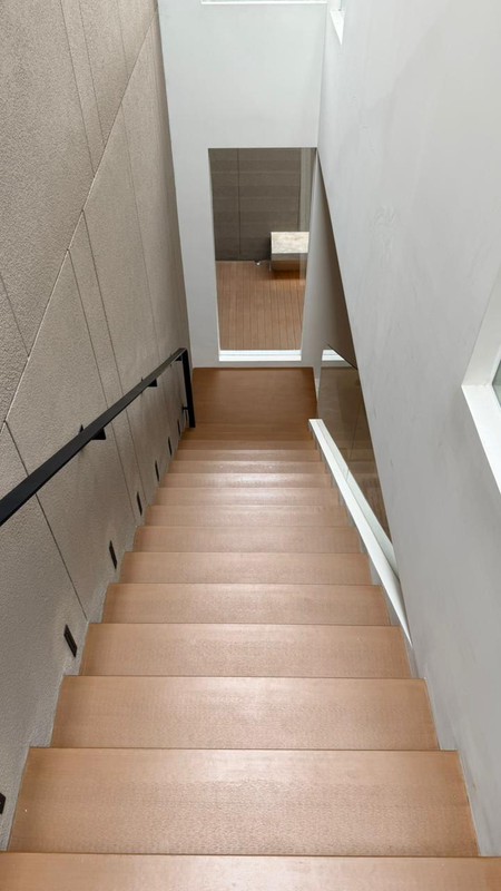 Dijual Rumah Baru Graha Family - Graha Famili Full Furnished Plus Unit Private Lift - Special Lebar 12 -meter -siap Huni Ready - Dekat Pakuwon Mall, Sma Petra 1, Citraland, Dian Istana, Bukit Darmo Go