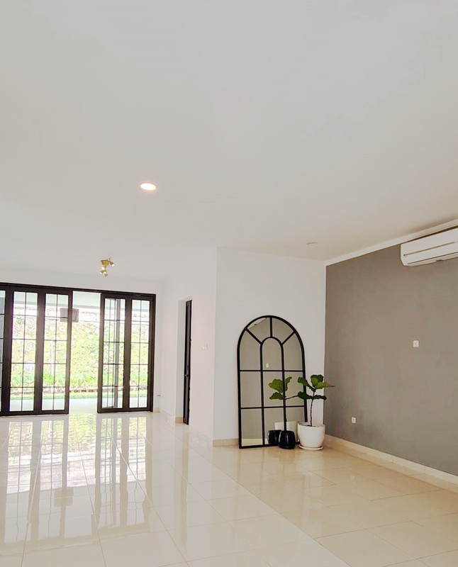 Rumah Mewah sudah renov dgn halaman di Discovery Cielo, Bintaro