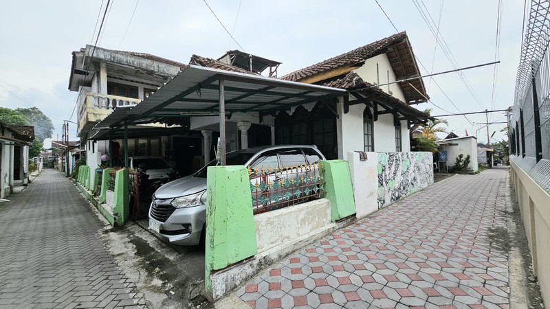 Dijual Rumah Luas 199 Meter Persegi Cocok untuk Hunian & Homestay, Keparakan, Mergangsan, Yogyakarta