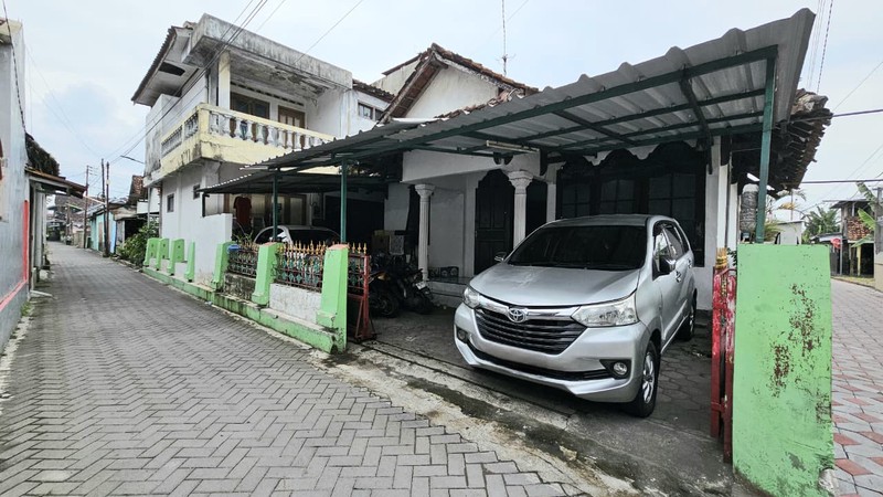 Dijual Rumah Luas 199 Meter Persegi Cocok untuk Hunian & Homestay, Keparakan, Mergangsan, Yogyakarta