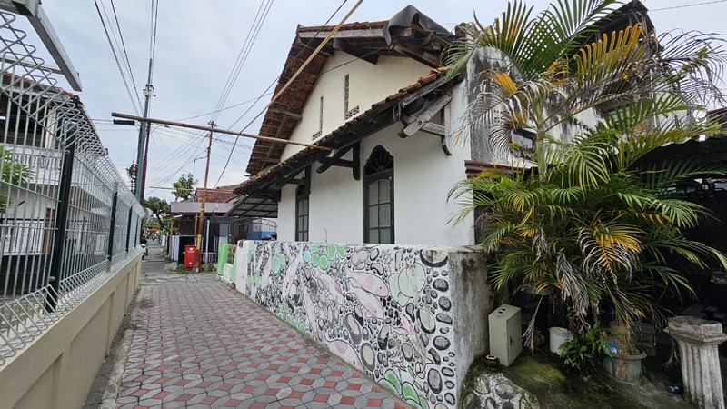 Dijual Rumah Luas 199 Meter Persegi Cocok untuk Hunian & Homestay, Keparakan, Mergangsan, Yogyakarta