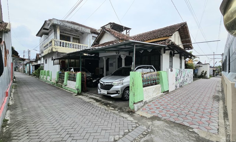 Dijual Rumah Luas 199 Meter Persegi Cocok untuk Hunian & Homestay, Keparakan, Mergangsan, Yogyakarta