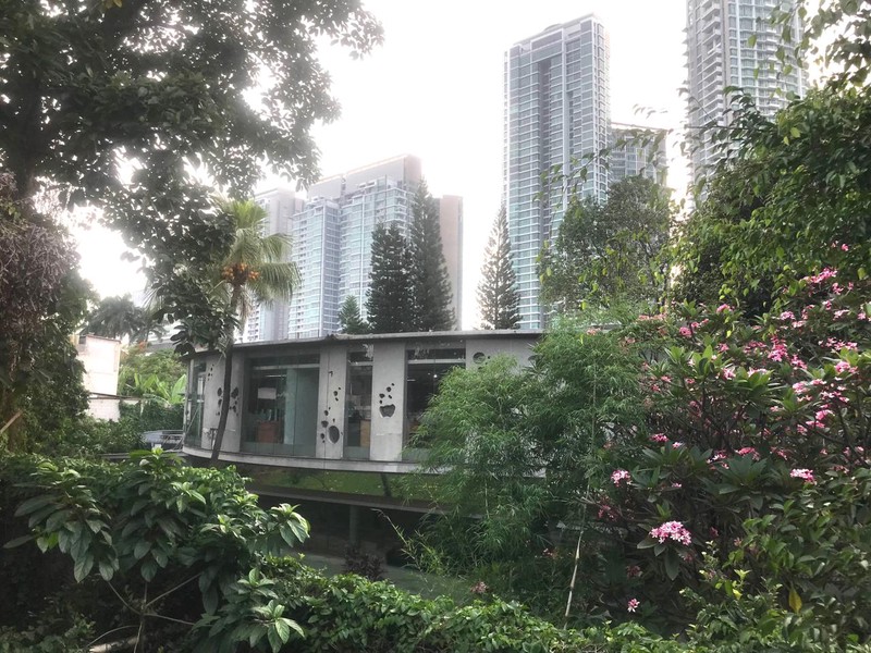 DIJUAL Rumah di Kemang Raya - Jakarta Selatan 