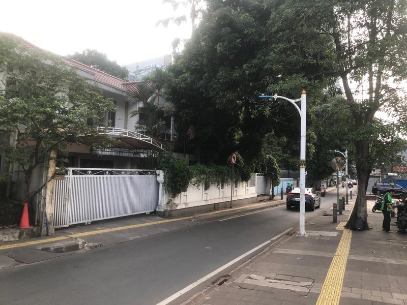 DIJUAL Rumah di Kemang Raya - Jakarta Selatan 