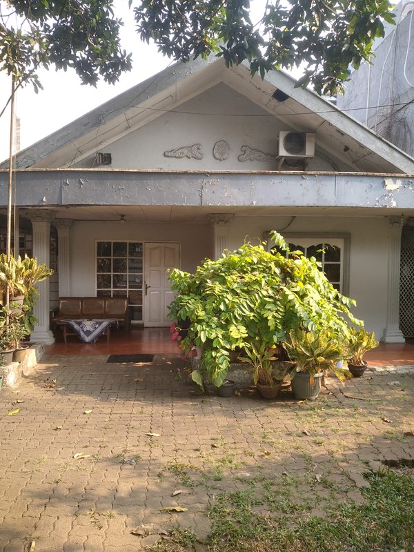 Dijual Rumah Hitung Tanah Lokasi Strategis di Kebayoran Baru, Jakarta Selatan