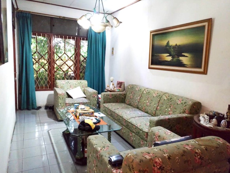 Rumah siap huni dengan Lokasi Strategis di Cipadu 