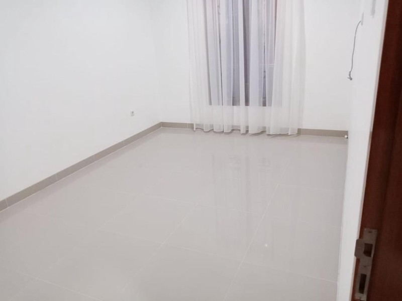 Rumah 2 Lantai Siap Huni di Jl. Tebet Timur Dalam - Lokasi Premium, Akses Mudah, Harga Menarik