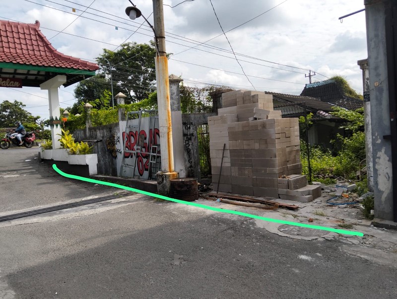  Dijual Tanah Luas 332 Meter Persegi di Sisi Ringroad Selatan Bantul , Cocok Untuk Gudang, Tirtonirmolo, Kasihan Bantul
