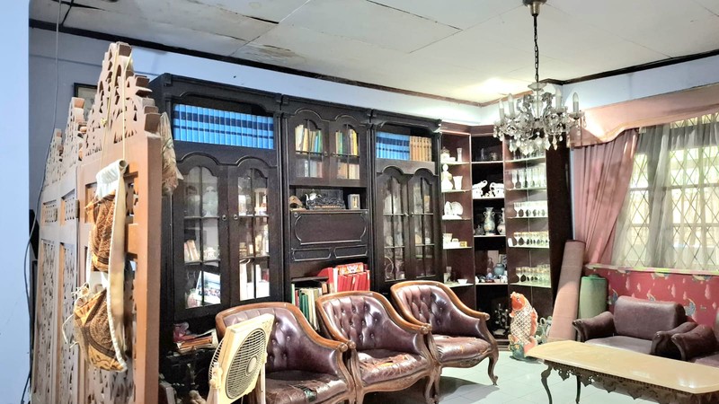 Rumah Mewah Siap Huni di Jl. Tebet Timur Dalam - Jalan Lebar, Lokasi Premium, Harga Nego