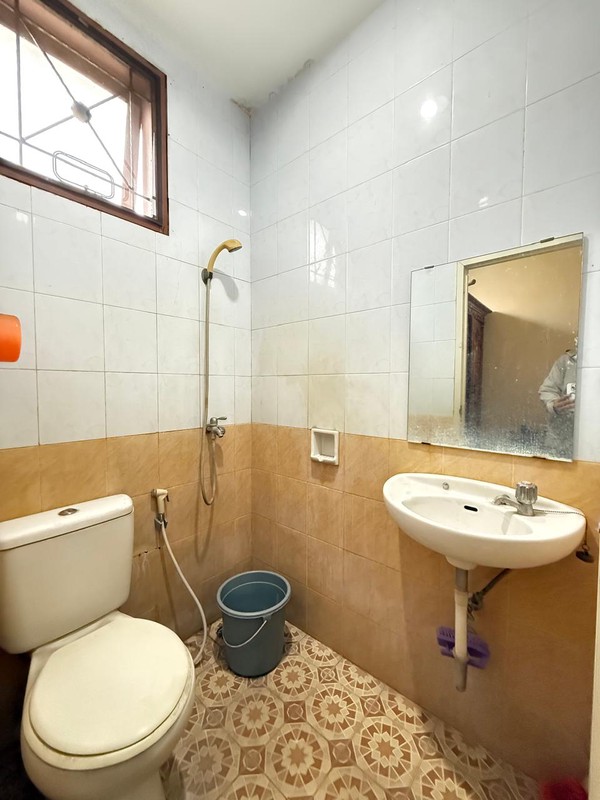 Rumah Kos Kosan Nyaman 8 Pintu di Pondok Aren, Tangerang Selatan