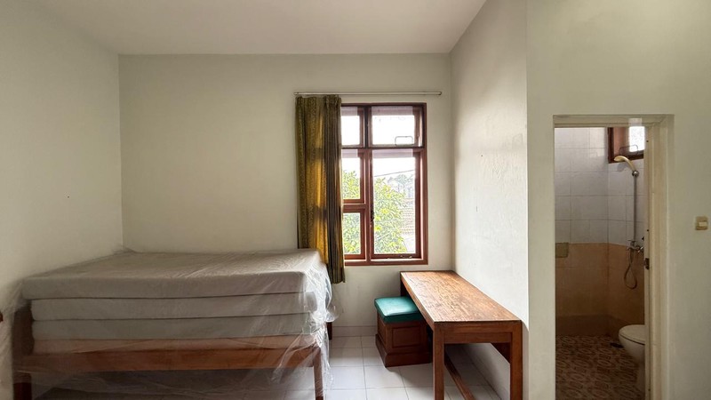 Rumah Kos Kosan Nyaman 8 Pintu di Pondok Aren, Tangerang Selatan