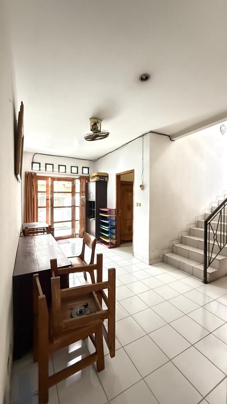 Rumah Kos Kosan Nyaman 8 Pintu di Pondok Aren, Tangerang Selatan