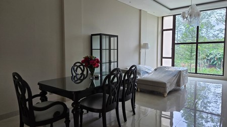 Dijual Town House FF, Di Jalan Taman Pondok Indah