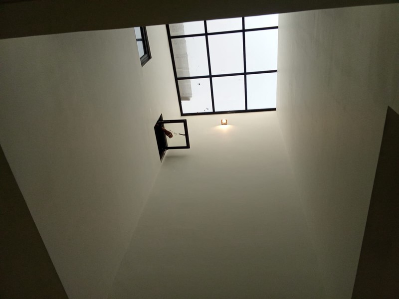 Dijual Rumah Brand New Mewah Metland Puri Clemantis - 5 Kamar Tidur, Lokasi Strategis