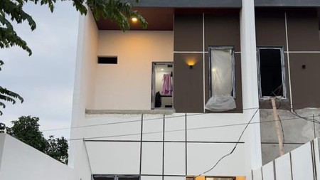 Dijual Rumah Brand New 3 Lantai di Kavling DKI Cendana - Modern, Minimalis, Strategis di Meruya Kembangan Jakarta Barat