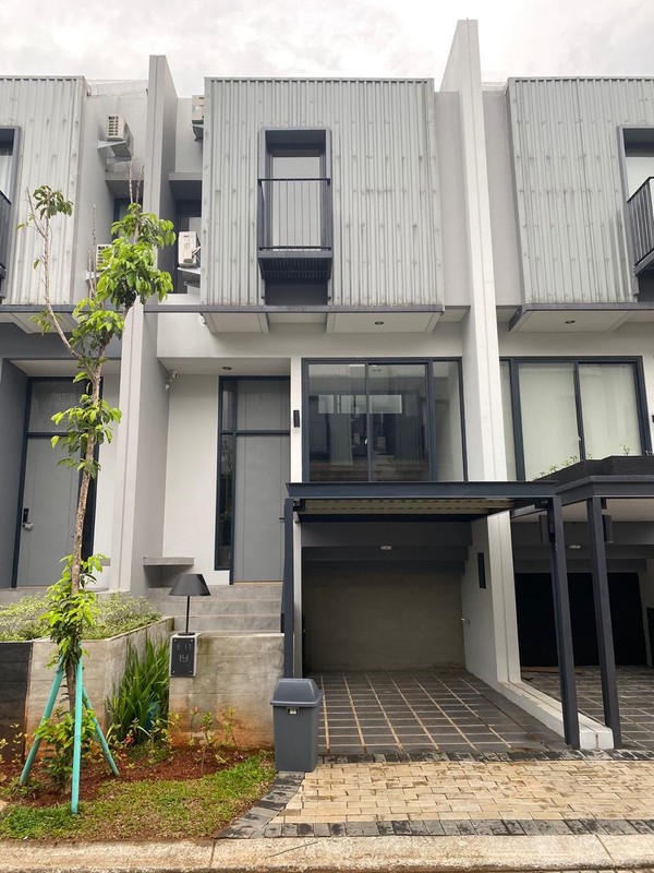 Rumah 2 lantai SemI Furnished Imajihaus BSD