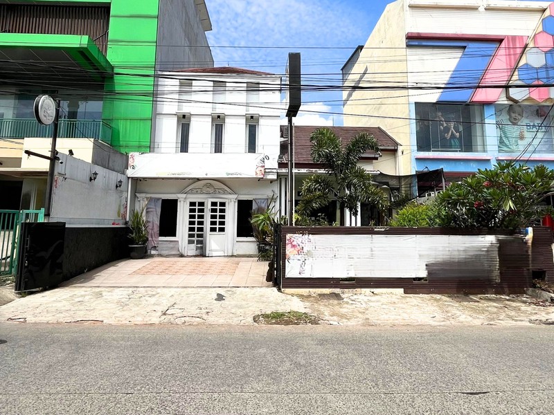 Rumah + Paviliun Komersial di Jalan Utama Cinere Raya Cocok untuk Usaha