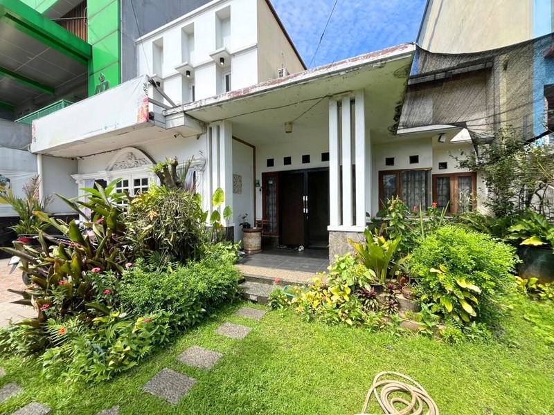 Rumah + Paviliun Komersial di Jalan Utama Cinere Raya Cocok untuk Usaha