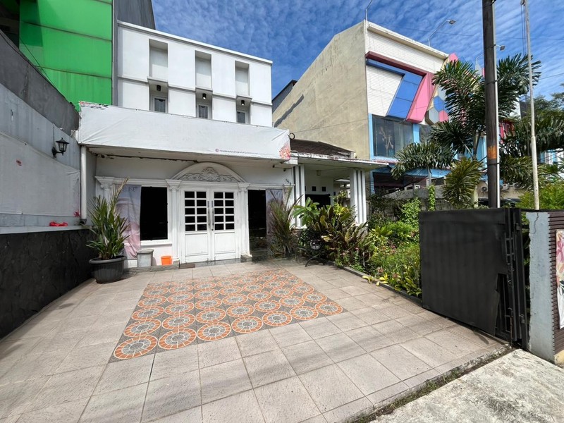 Rumah + Paviliun Komersial di Jalan Utama Cinere Raya Cocok untuk Usaha