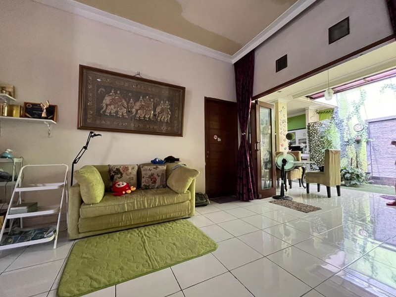 Rumah + Paviliun Komersial di Jalan Utama Cinere Raya Cocok untuk Usaha