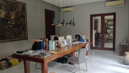 Rumah SHM 2 Lantai Ada Kolam Renang Dijual di Kawasan Pasar Minggu Jakarta Selatan