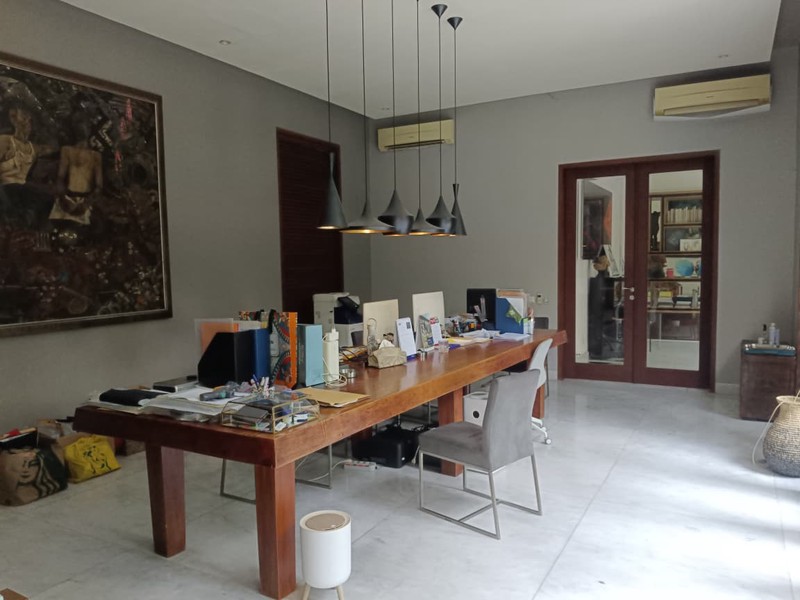 Rumah SHM 2 Lantai Ada Kolam Renang Dijual di Kawasan Pasar Minggu Jakarta Selatan