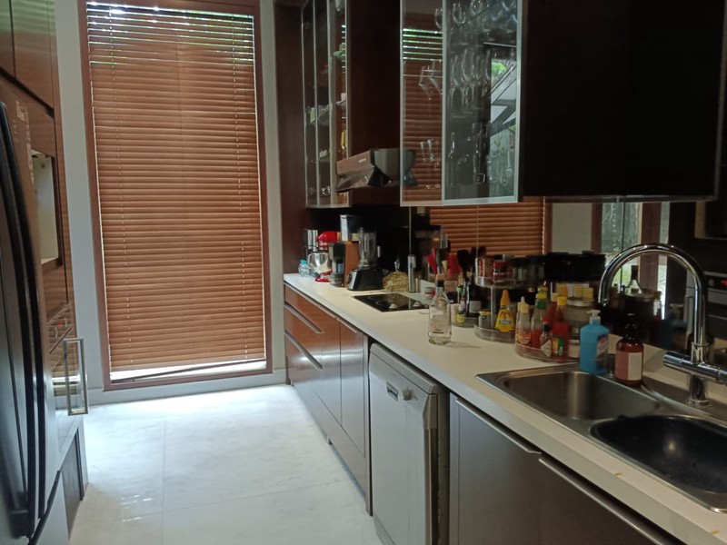 Rumah SHM 2 Lantai Ada Kolam Renang Dijual di Kawasan Pasar Minggu Jakarta Selatan