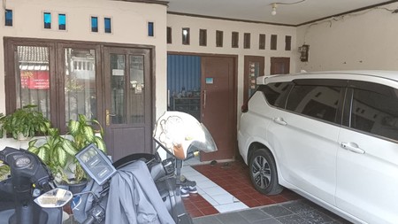 Dijual Rumah 2 Lantai di Duren Tiga Siap Huni, Harga Terbaik!